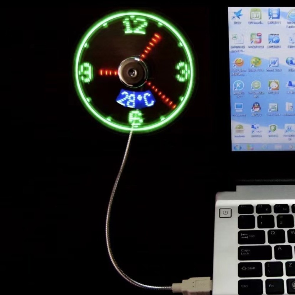 Personalized USB LED Clock Fan - Office Tech And Gadgets recension och pris